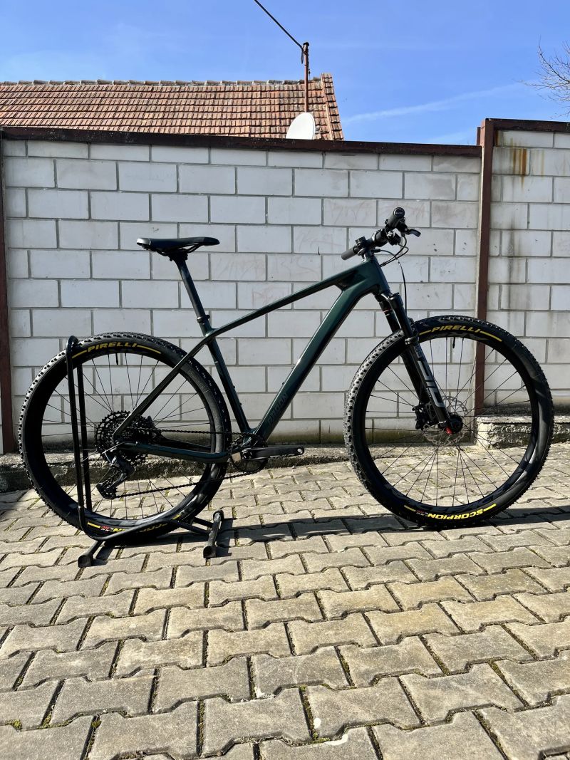 Radon Jealous 8.0 20", model 2024 - RockShox SID SL, Sram GX, Shimano SLX, boost pevné osy