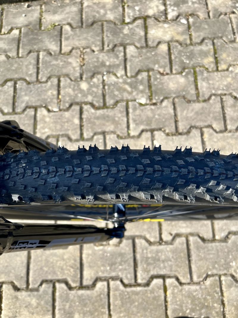 Radon Jealous 8.0 20", model 2024 - RockShox SID SL, Sram GX, Shimano SLX, boost pevné osy