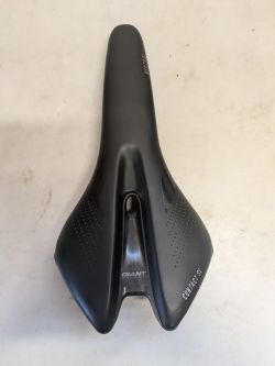 Giant Contact sl - 143mm