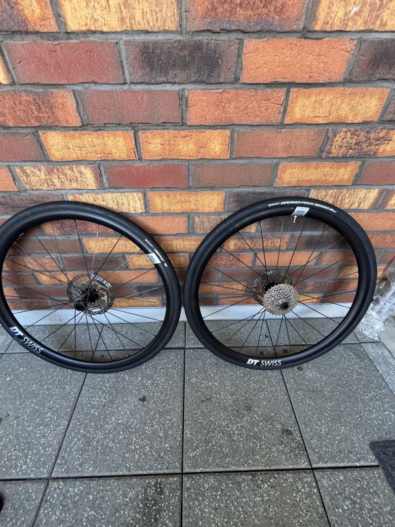 Zapletená kola DT A 1800 SPLINE® 30mm