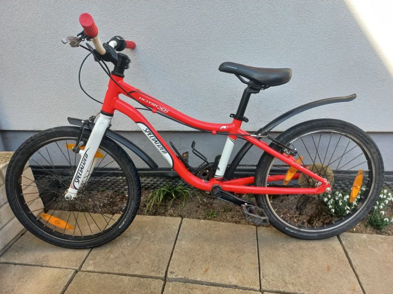 Specialized HOTROCK STREET 20