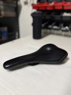 Prodám sedlo SQlab 611 S-TUBE 14cm