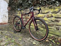 TRIBAN GRVL 520 W Apex1 vel. M – 650b/47c, bezduše, velmi dobrý stav