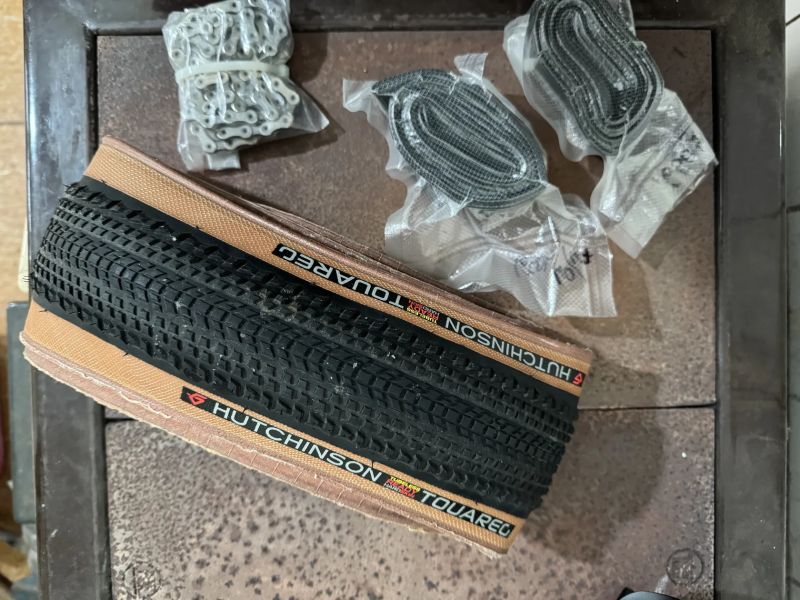 TRIBAN GRVL 520 W Apex1 vel. M – 650b/47c, bezduše, velmi dobrý stav