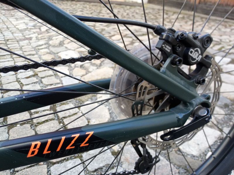 Rock Machine Blizz 27 HD