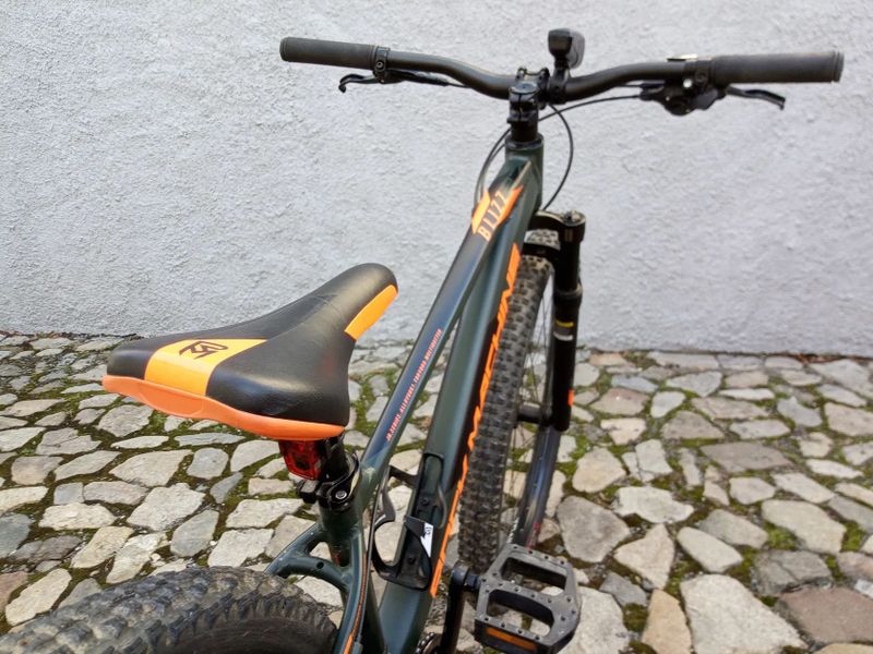 Rock Machine Blizz 27 HD