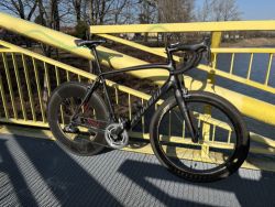 TOP STAV: Specialized Tarmac Expert Di2 + Zipp 1080/404