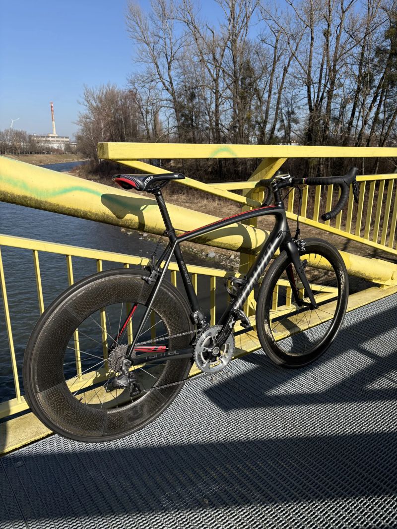 TOP STAV: Specialized Tarmac Expert Di2 + Zipp 1080/404