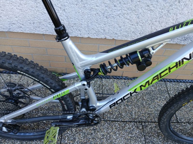 Rock Machine BLIZZARD 90-27 RZ