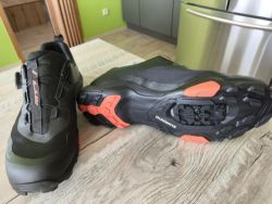 Prodám zánovní tretry Shimano 