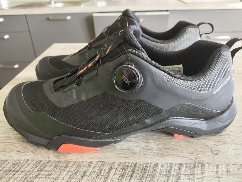 Prodám zánovní tretry Shimano 