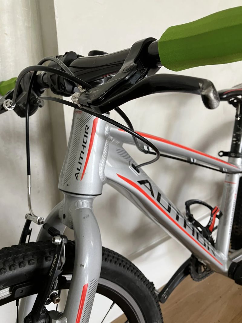 Author Ultrasonic 24“ – závodní specifikace