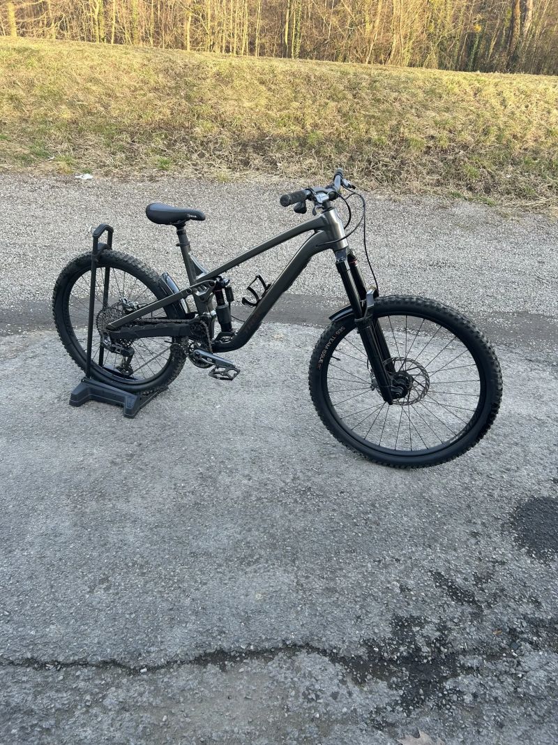 Trek Slash 9 Gen 6 – upgrade kotoučů, RideWrap(95%)