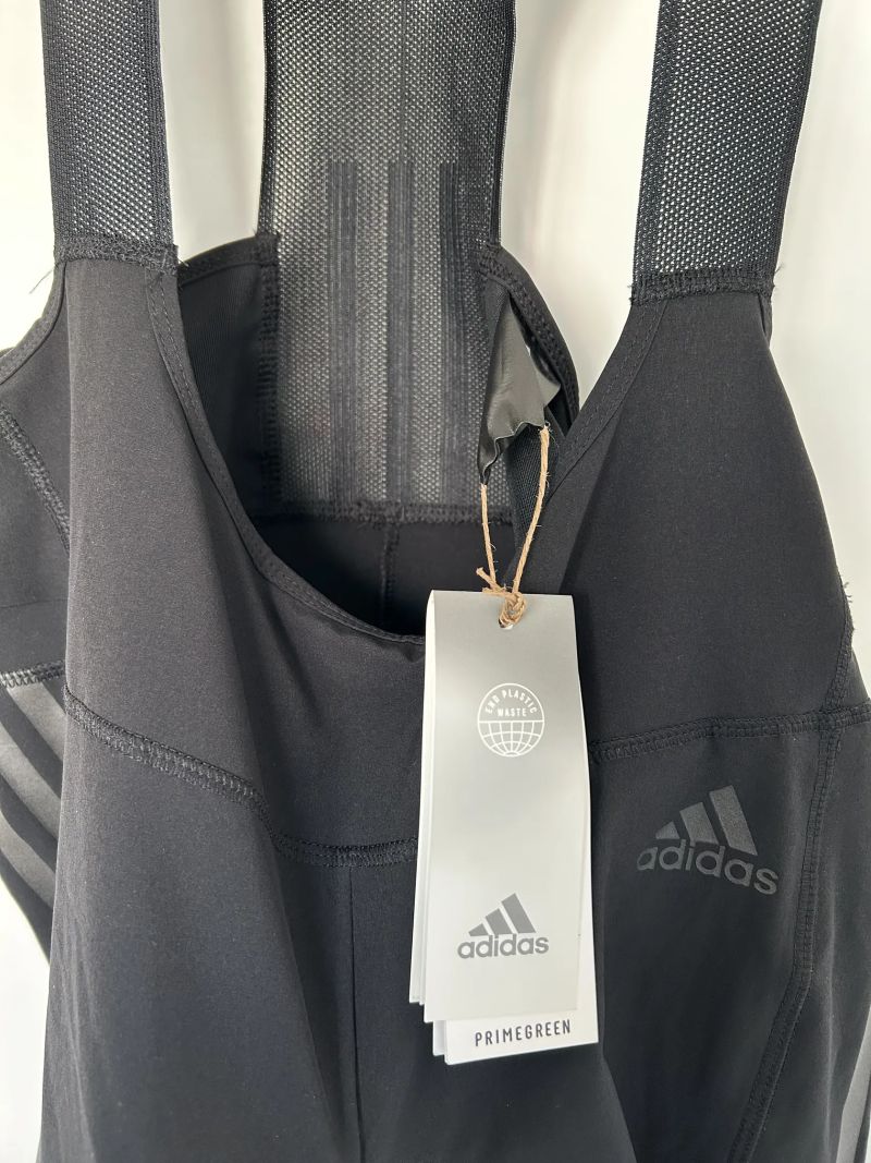 Cargo šortky Adidas Adiventure bib - nové, velikost L.