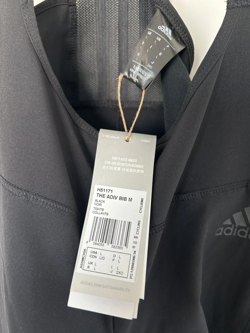 Cargo šortky Adidas Adiventure bib - nové, velikost L.