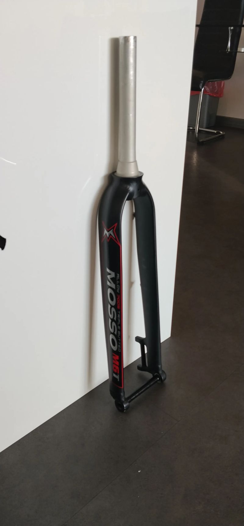 Pevná vidlica Mosso M6T 15x110 Boost 29" + packeta Zdarma