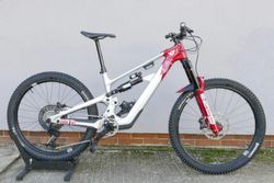 Predám elektrický karbonový bicykel Decoy SN core 3 MX 