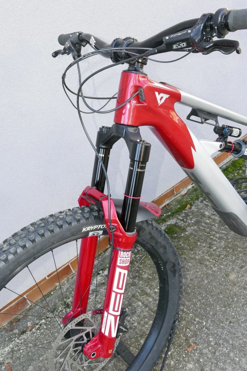 Predám elektrický karbonový bicykel Decoy SN core 3 MX 