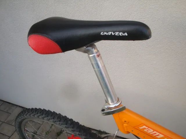 Staré celoodpružené kolo Morishima / Univega