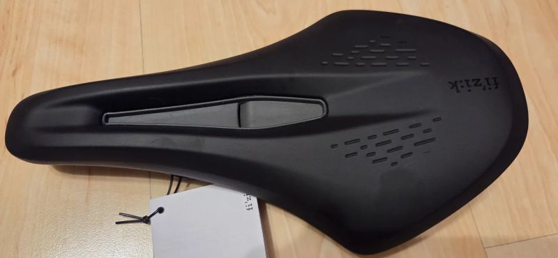 Gravel sedlo Fizik Terra Argo X1 Velikost 150