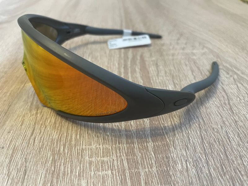 Oakley brýle, více druhů