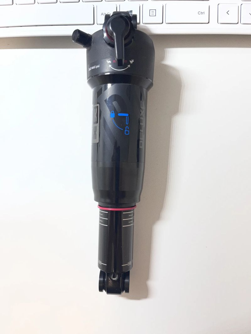 Tlumič Rock Shox Deluxe Select+ 210x50mm