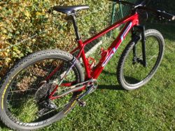 Superior XP 979 1x12 + karbon kola Bontrager