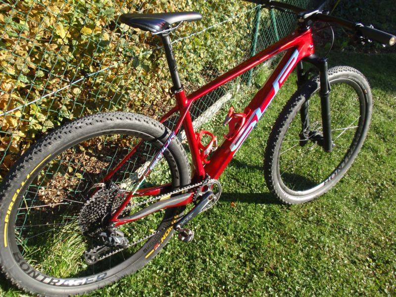 Superior XP 979 1x12 + karbon kola Bontrager