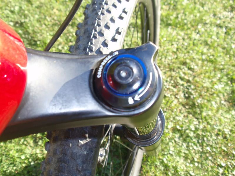 Superior XP 979 1x12 + karbon kola Bontrager