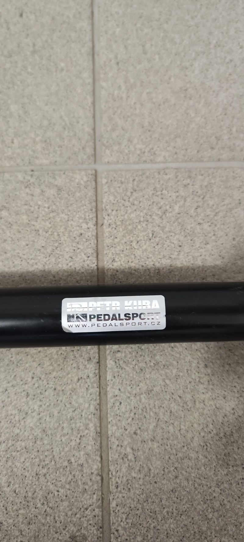 Držák na kolo za středové složení Pedalsport PDS-DK-SS