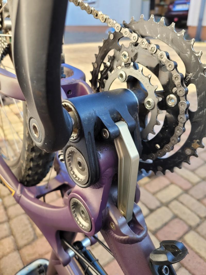 GT Force 3.0, rám L