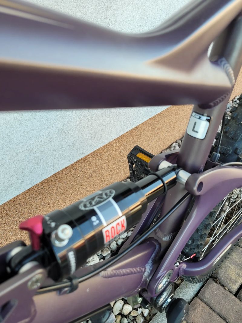 GT Force 3.0, rám L