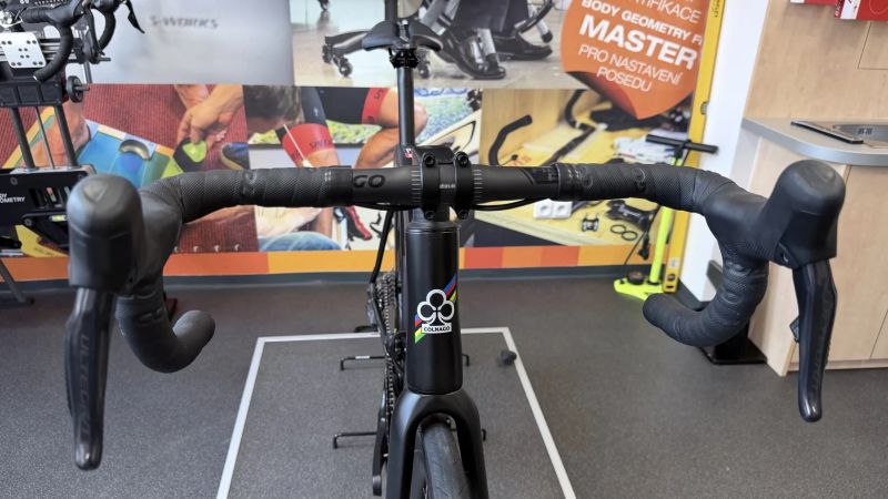 Colnago Colnago V3 Ultegra Di2 12s + karbonová kola – TOP nabídka, co se nebude opakovat 🇮🇹🔥