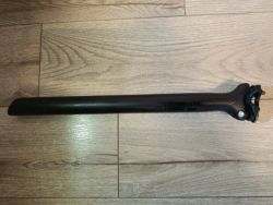 Karbonová sedlovka Lapierre Racing Components – 187g! – 31,6 x 400 mm