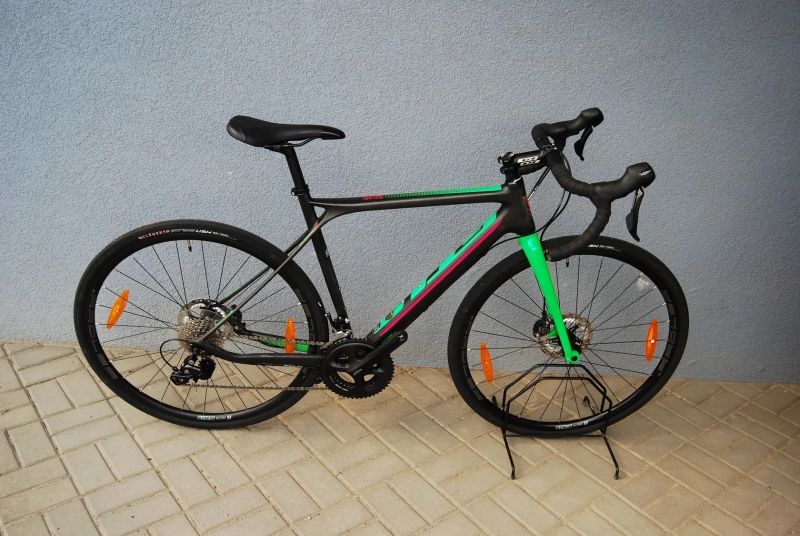 GT Grade Carbon 53CM