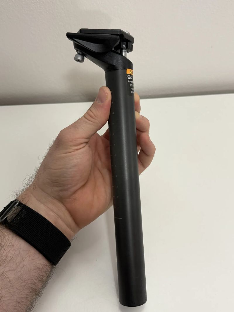 Karbonová sedlovka Van Rysel 27.2 mm 250 mm