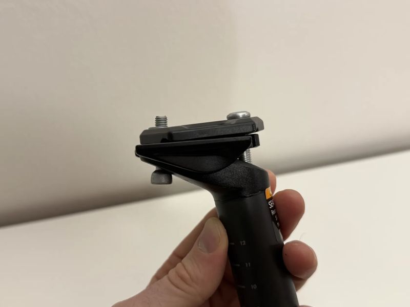 Karbonová sedlovka Van Rysel 27.2 mm 250 mm