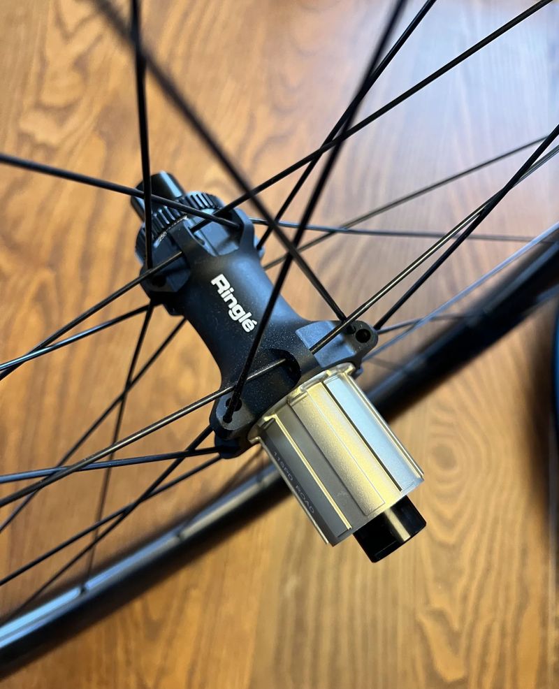 Reynolds AR 60 DB - NOVÉ - katalogová cena 37 000