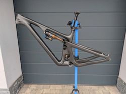 Prodám nový rám Yeti SB130 TURQ Raw velikost M
