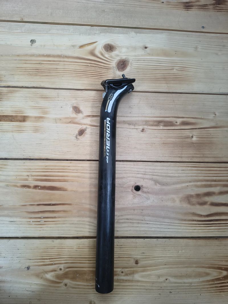 Karbonová sedlovka Merida Carbon Nano Technologi 31,6/350