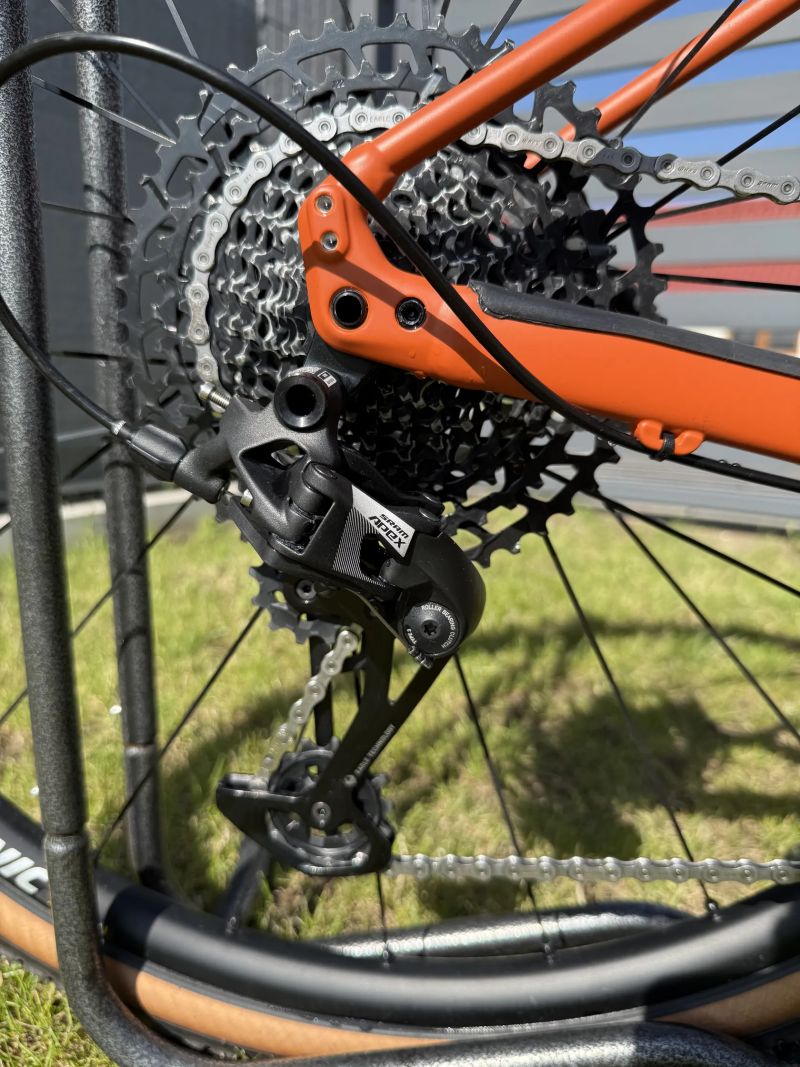 prodám zánovní Gravel Specialized Diverge E5 Elite