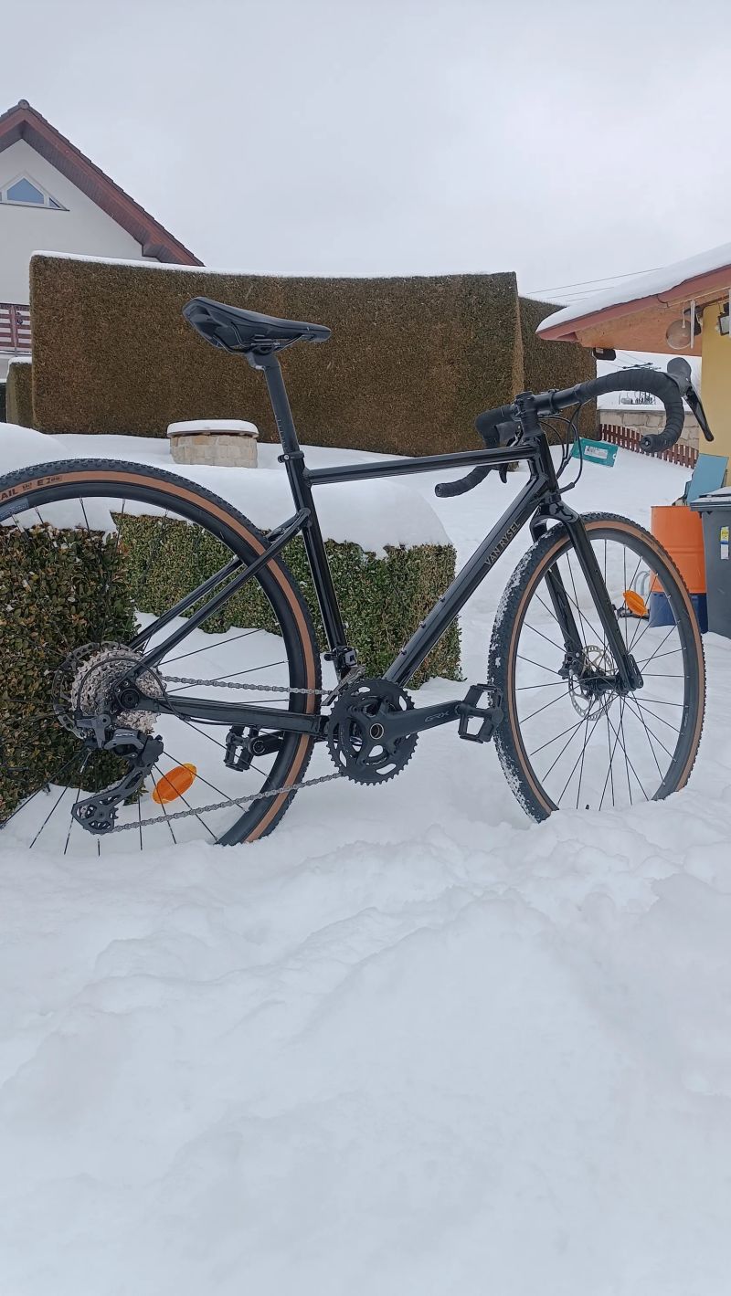 Van Rysel Nové Gravelové kolo VAN RYSEL GRVL AF Shimano GRX 2×12 vel.52(S)