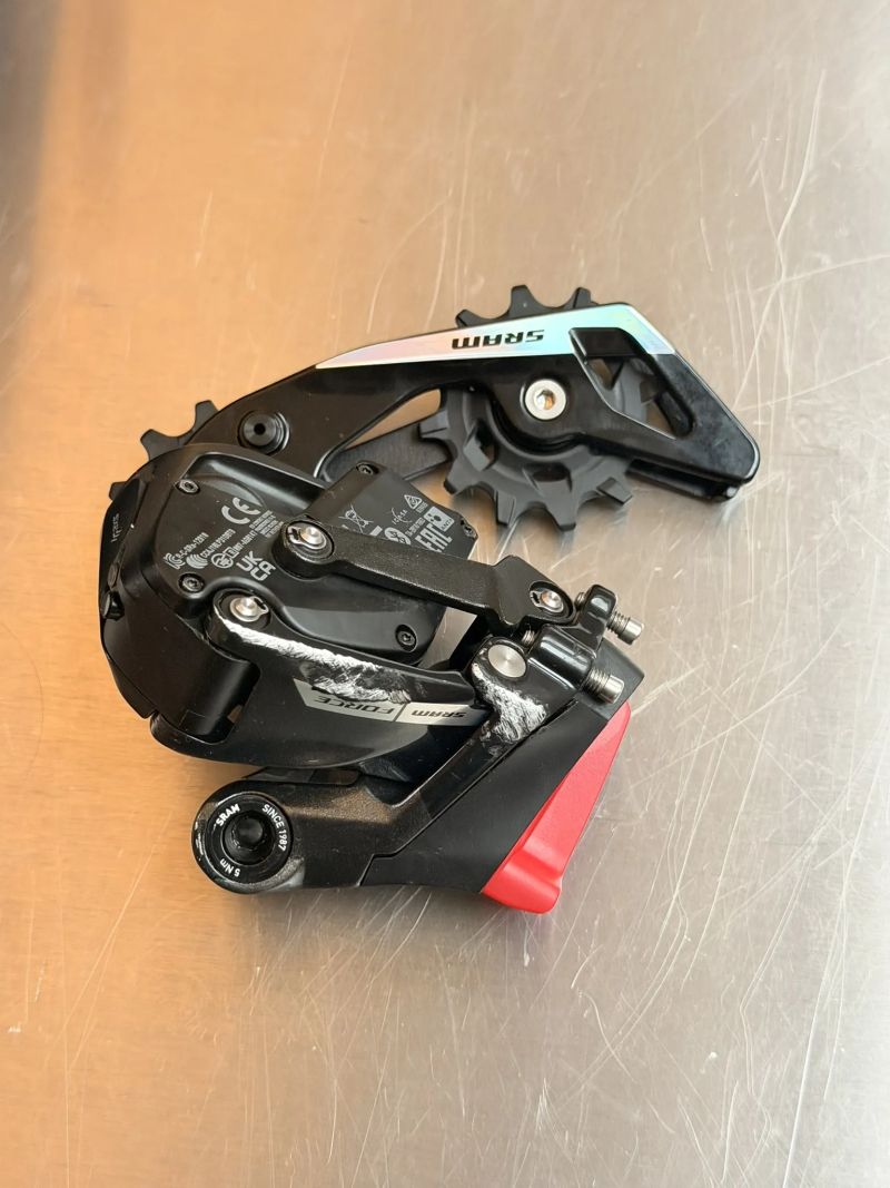 Přehazovačka SRAM Force eTap AXS D2 12s