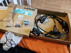 Novinka Lewis LHP + U4 Brake Set - Black Design