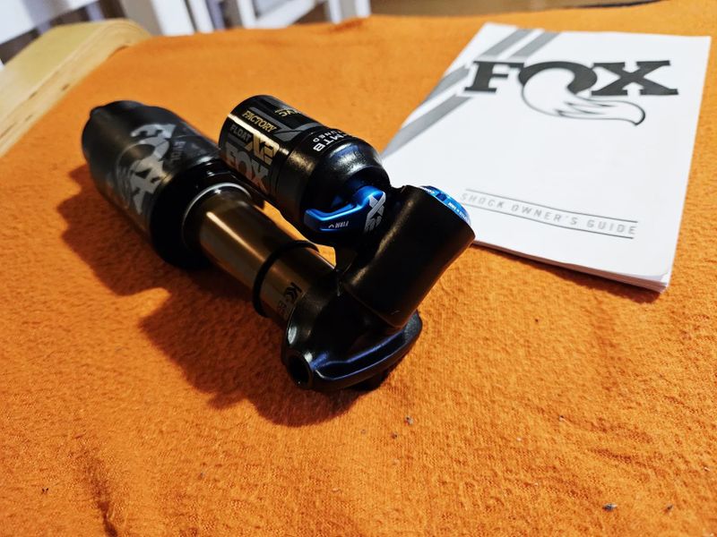 Nový Fox Float X2 Factory VVC Evol Kashima Trunion 205 / 65mm