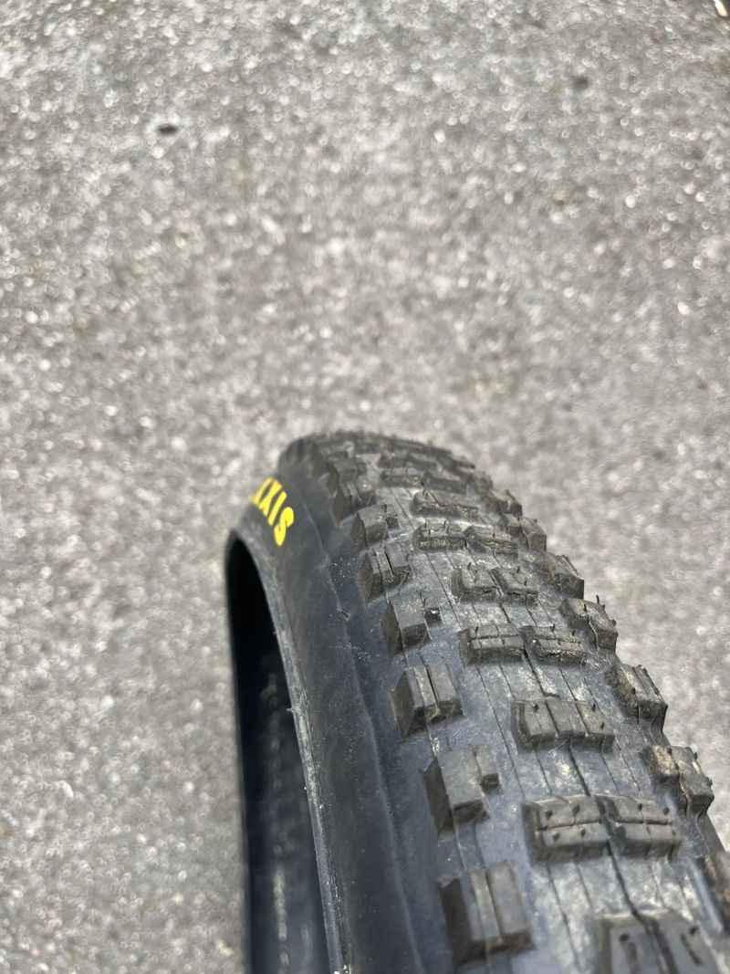 Maxxis dhr II