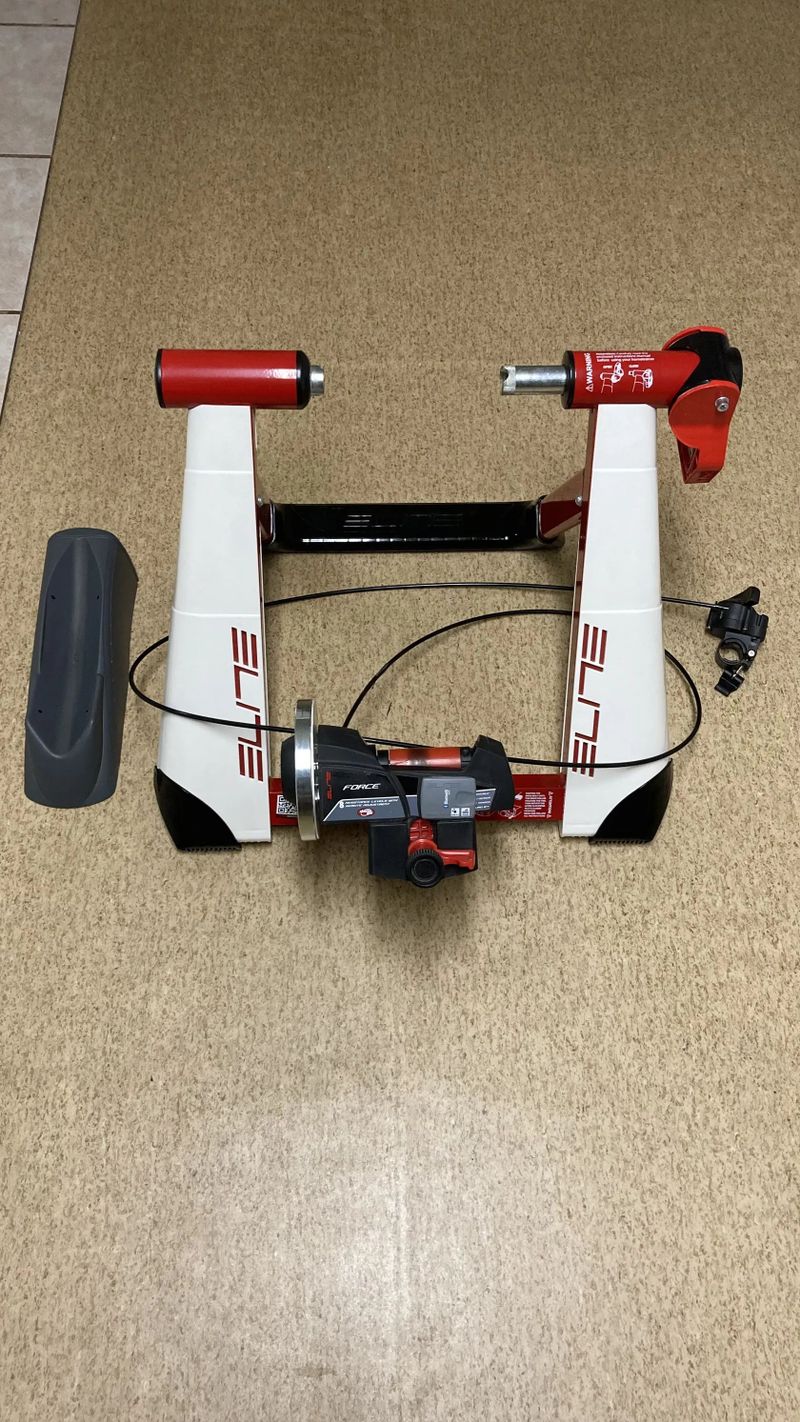 Cyklotrenažér+podložka pod přední kolo+snímač Elite Misuro B 