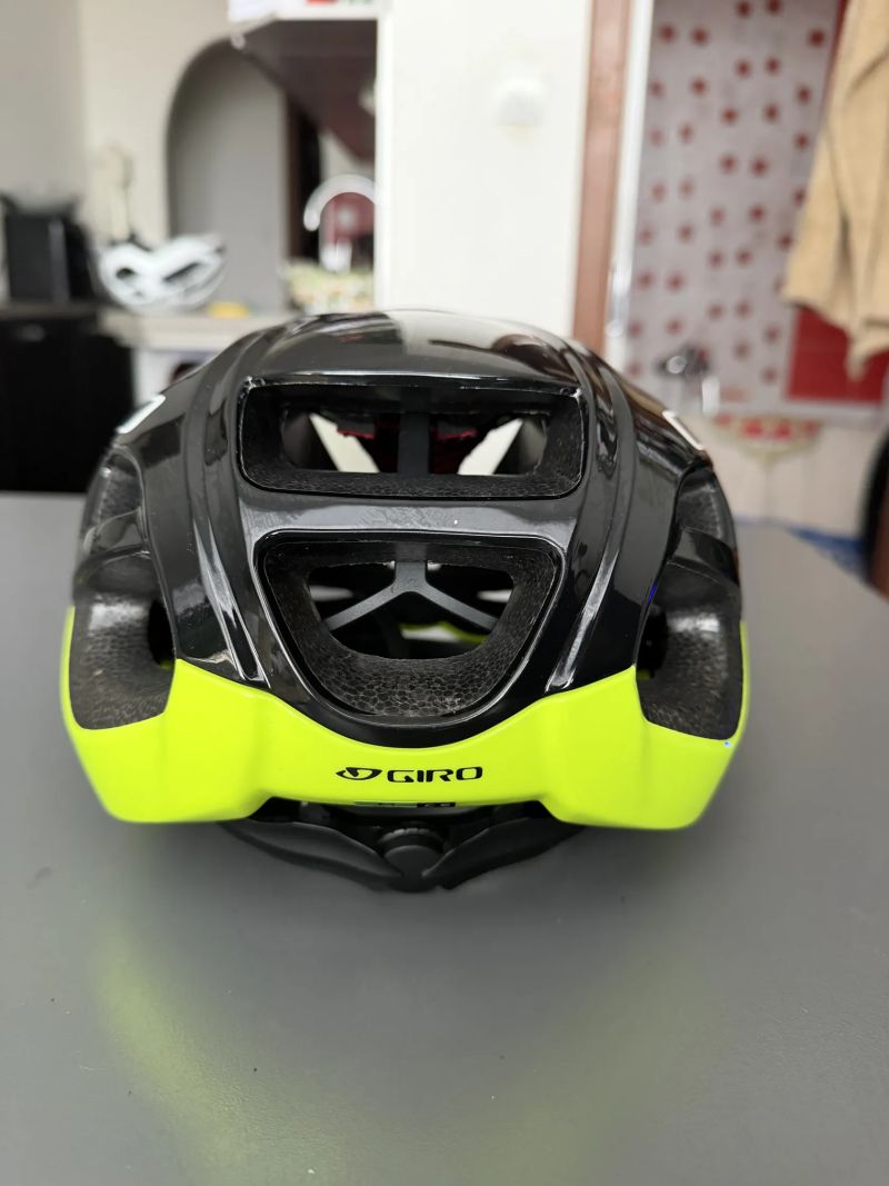 Prodám novou helmu Giro