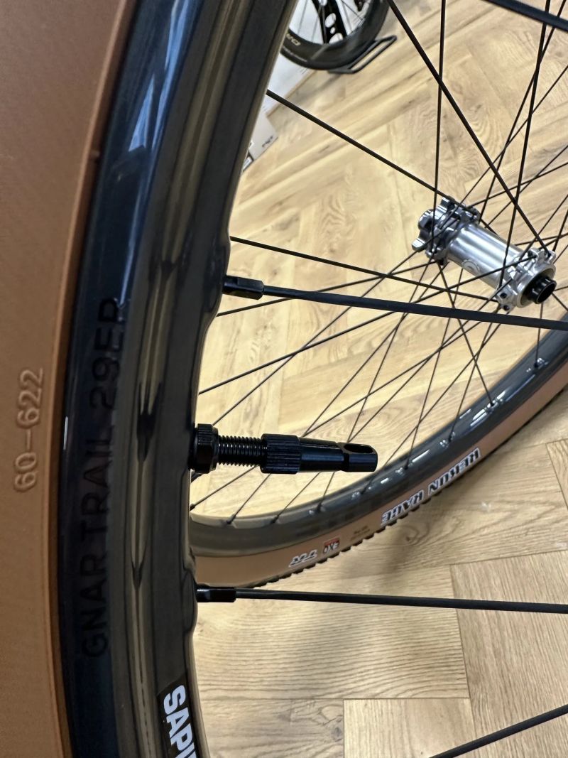 Karbonové zapletené kola ELITE