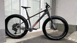 carbon fatbike Canyon Dude CF8 - volcano L